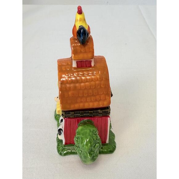 Red Barn Shape Ceramic Rooster Whimsical Farm Trinket Box Teapot - Picture 5 of 8